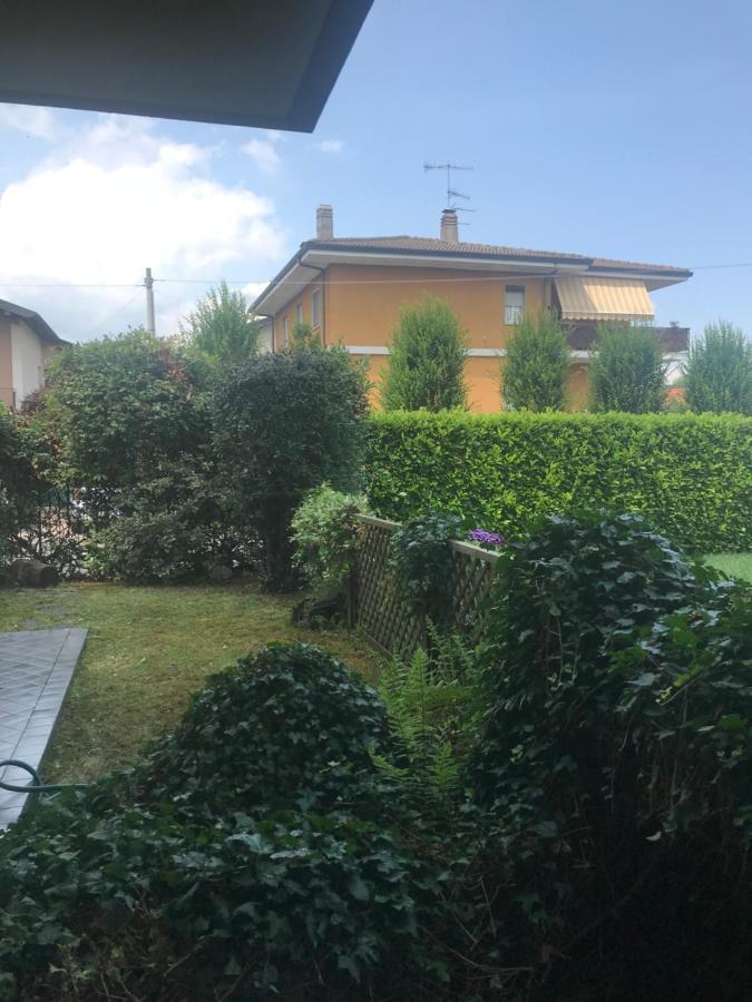 Appartamento Il Gelsomino di Via Leopardi Arona Esterno foto